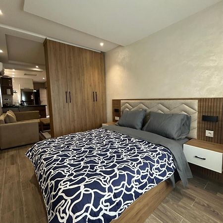 Splendide Studio Haut Standing En Face De La Marina Et A 200 M Du Port De Tanger - 1 Chambre Double Kültér fotó